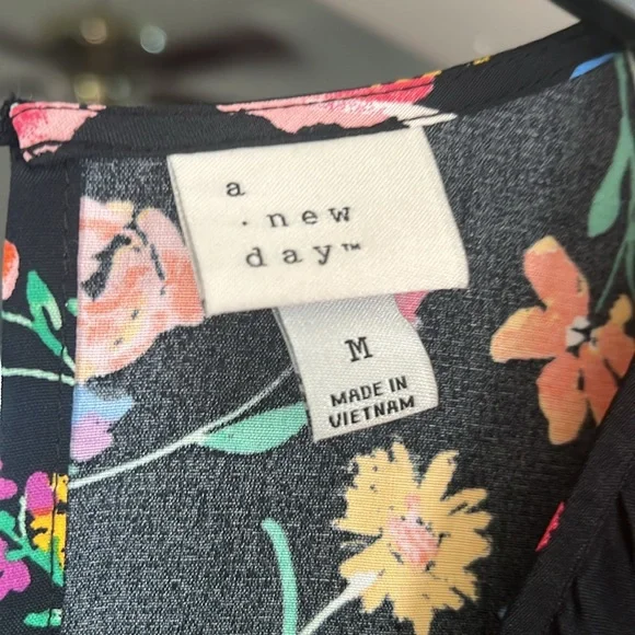 Size M New Day black floral midi dress. NWOT. - Picture 3 of 5